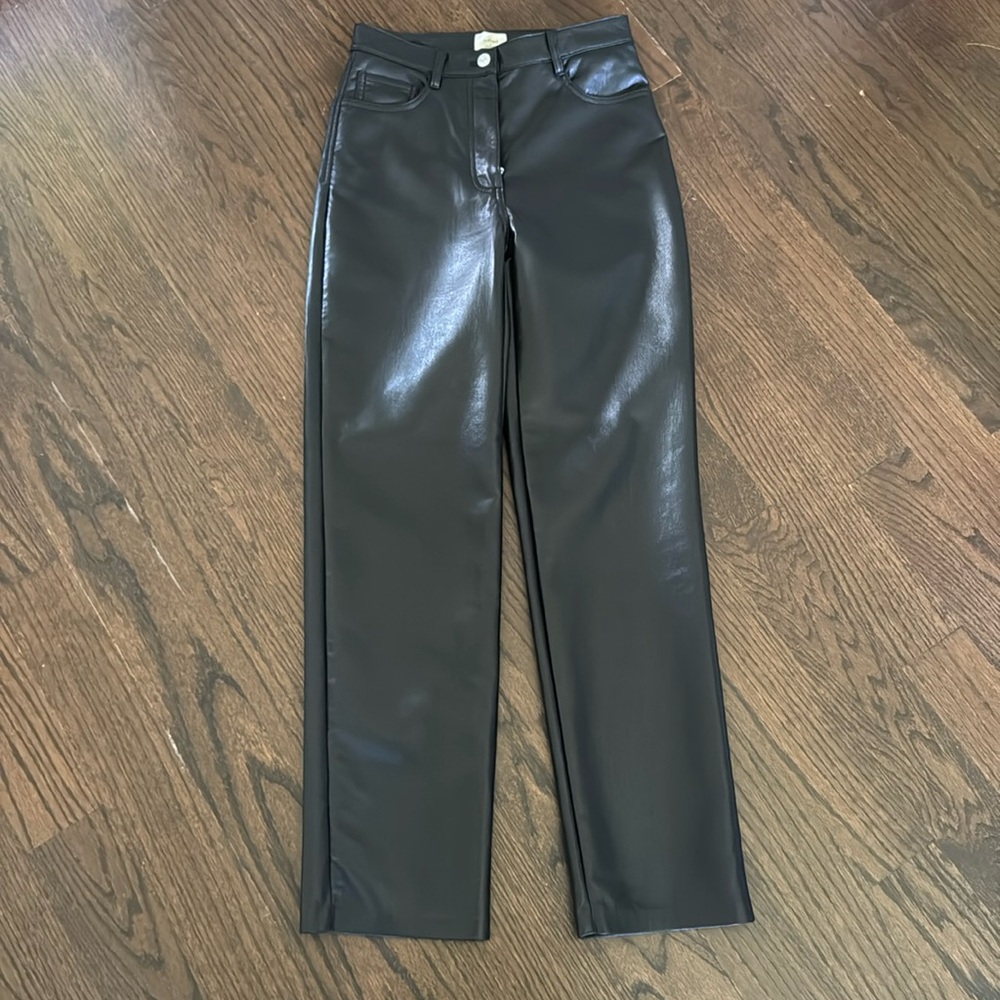 Aritzia Wilfred Melina Vegan Pants - 4 (in excellent condition worn 2x)